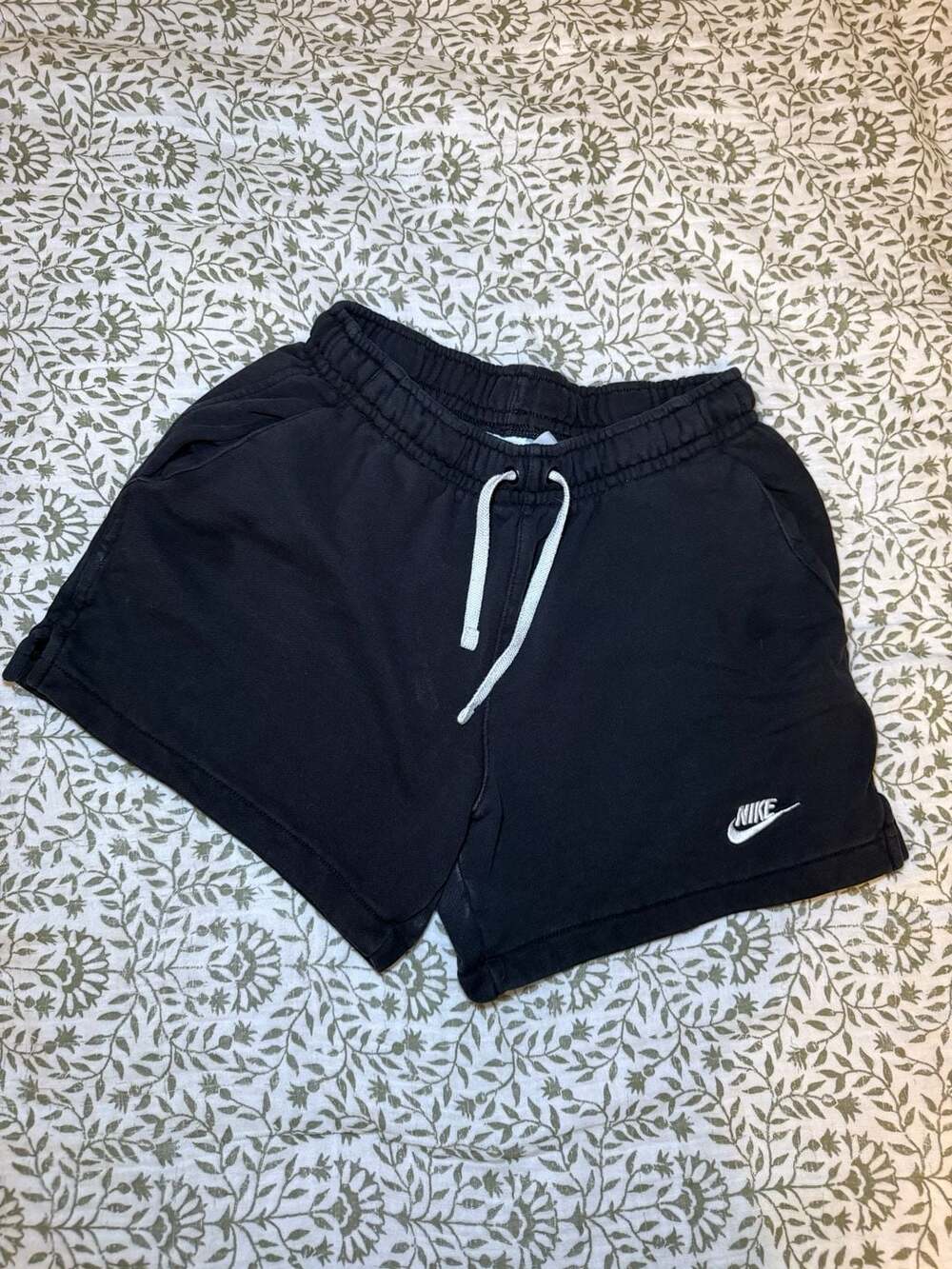 Nike Club Fleece French Terry Flow Shorts Black Size Small